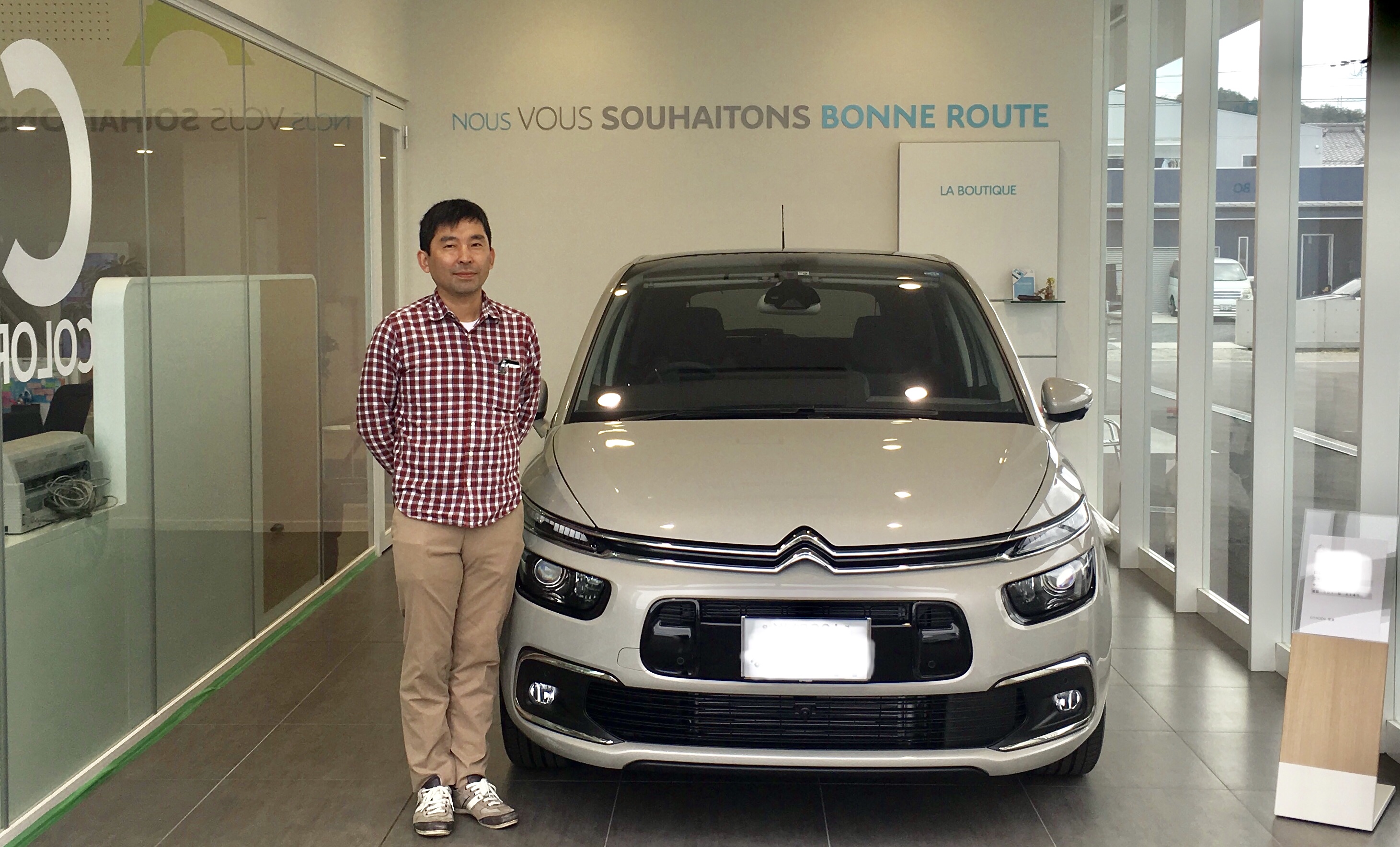 CITROËN C4 PICASSO  ご納車です。