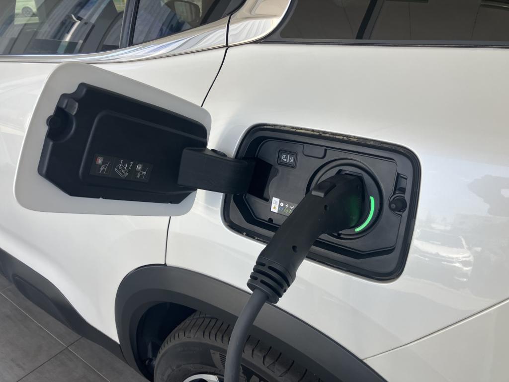 プラグインハイブリッド