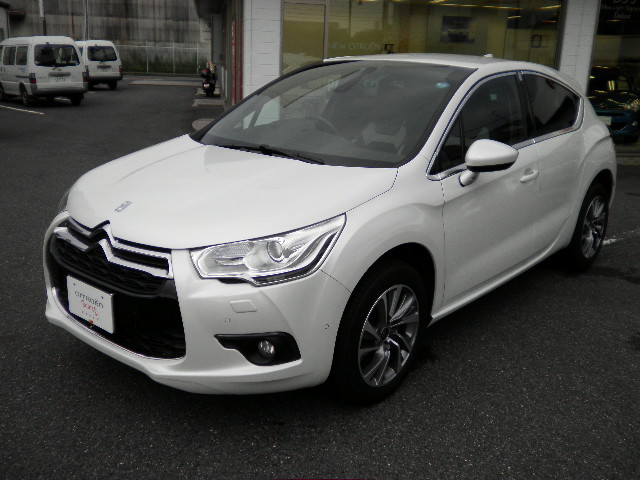 DS4の認定中古車です！